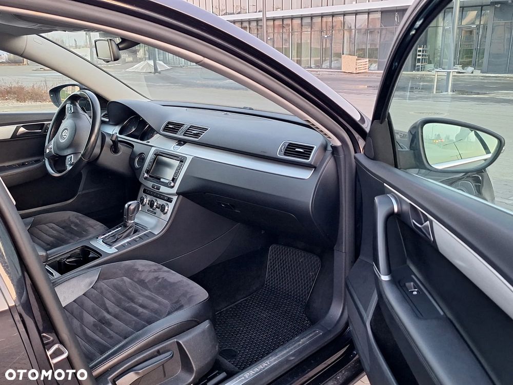 Volkswagen Passat 2.0 TDI Highline DSG - 12