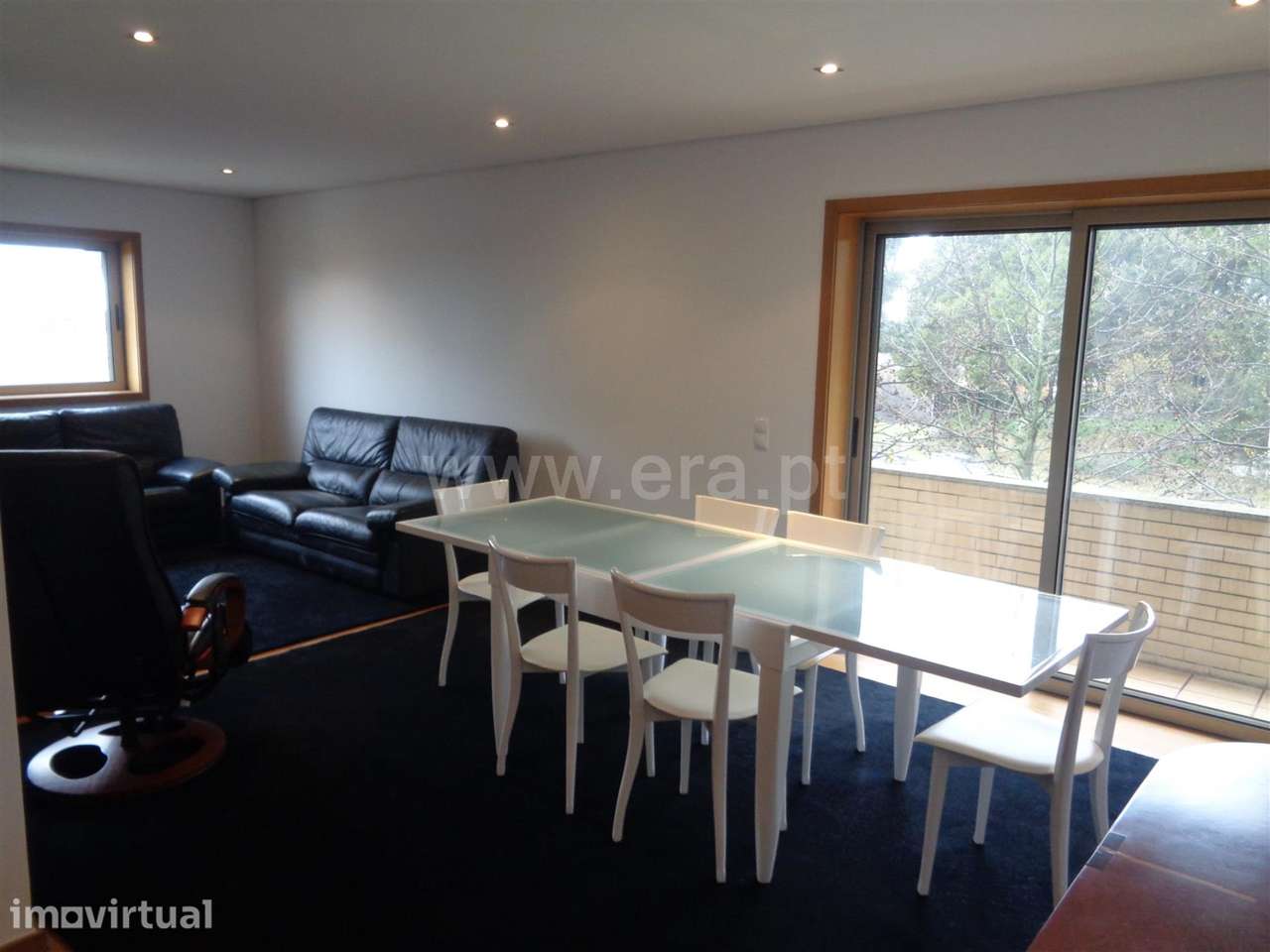Apartamento T2 em Faria Guimarães com Garagem e Excelentes Acessos - Grande imagem: 4/13