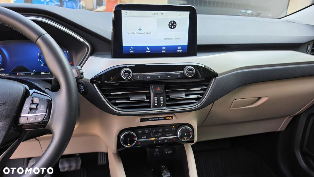 Ford Kuga - 14