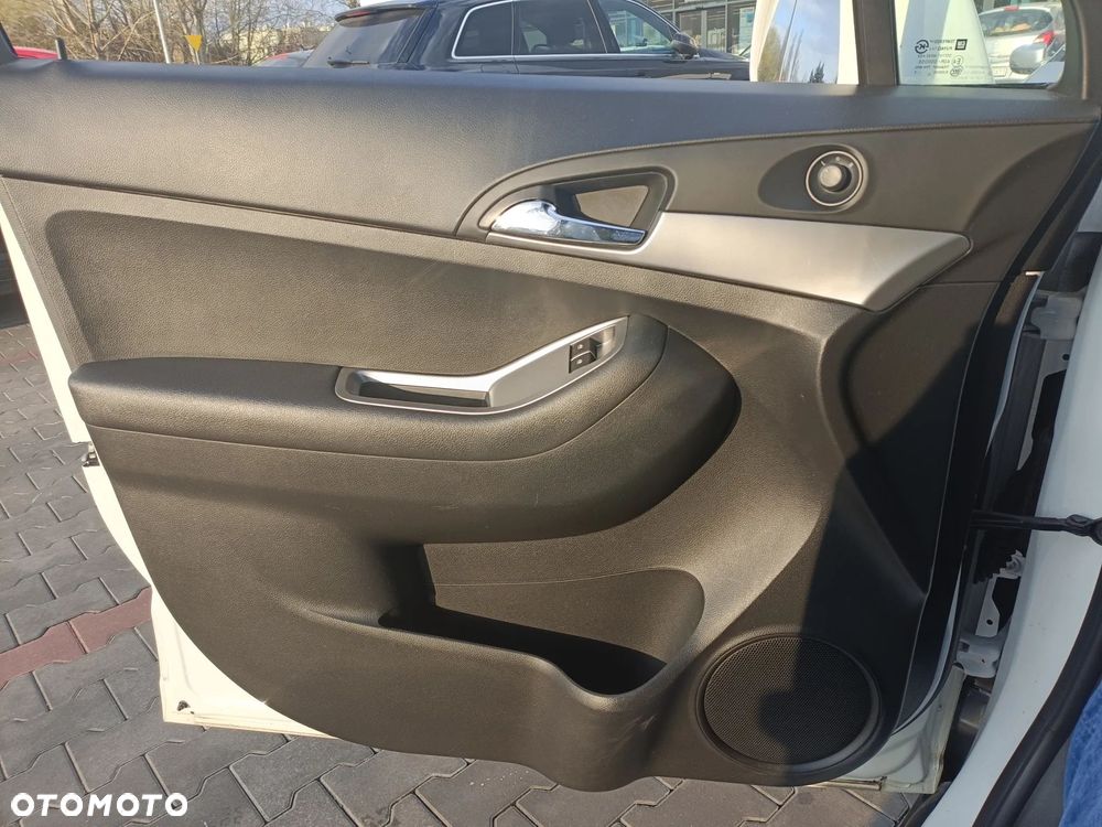 Chevrolet Orlando 1.8 LS - 27