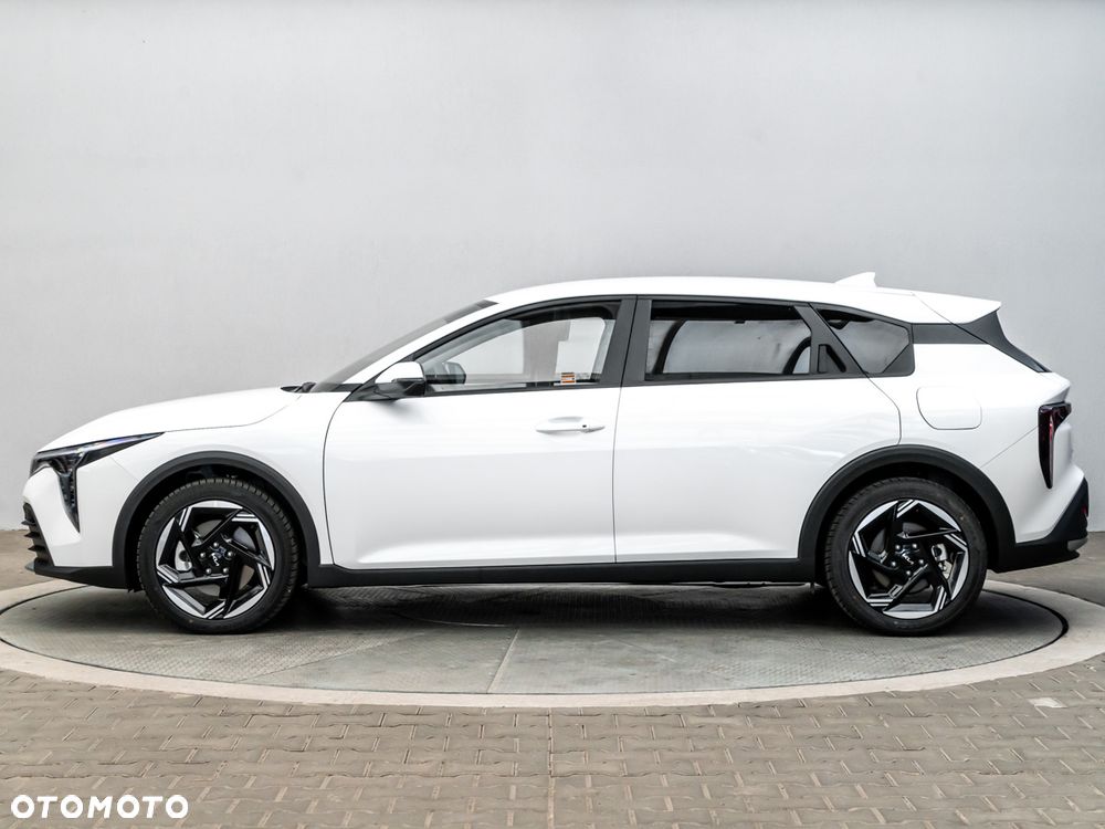 Kia K4