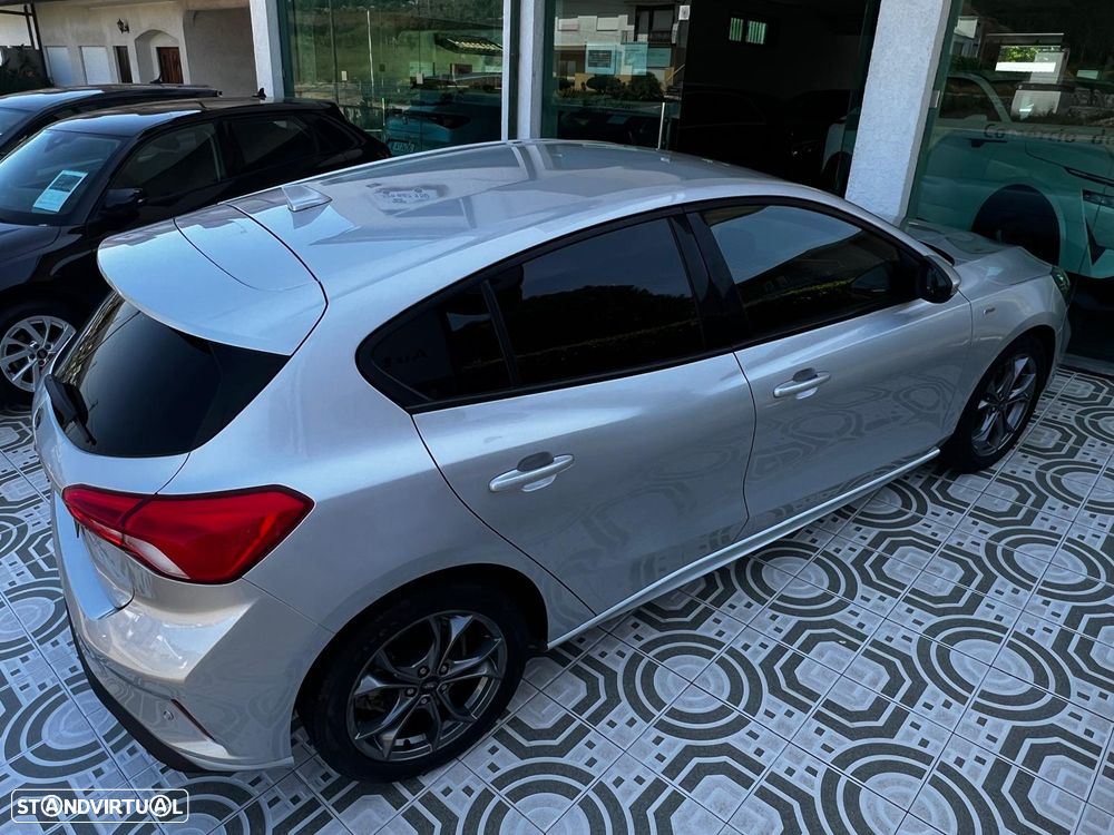 Ford Focus 1.0 EcoBoost MHEV ST-Line X Aut. - 27