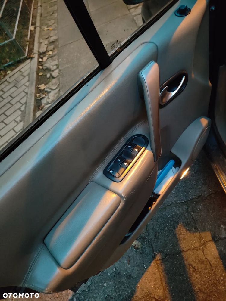 Renault Scenic - 5
