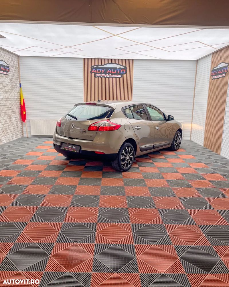 Renault Megane 1.5 dCi Authentique - 5