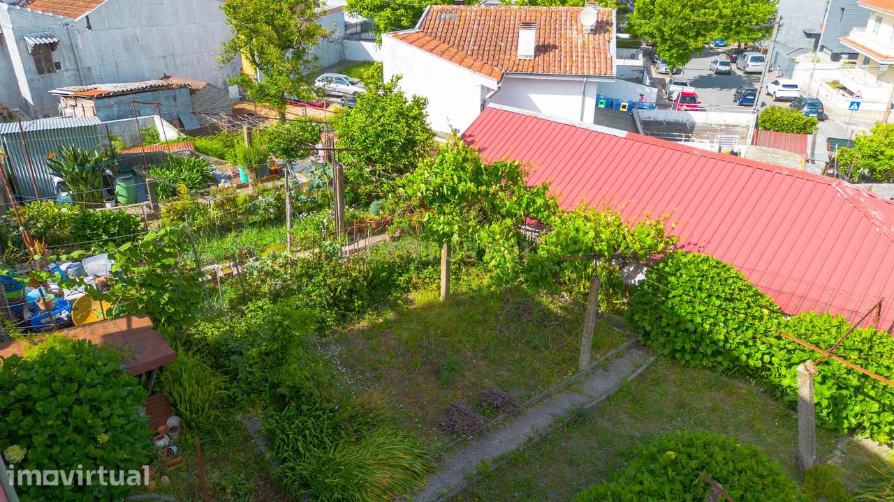 Garagem com terreno - Grande imagem: 4/12