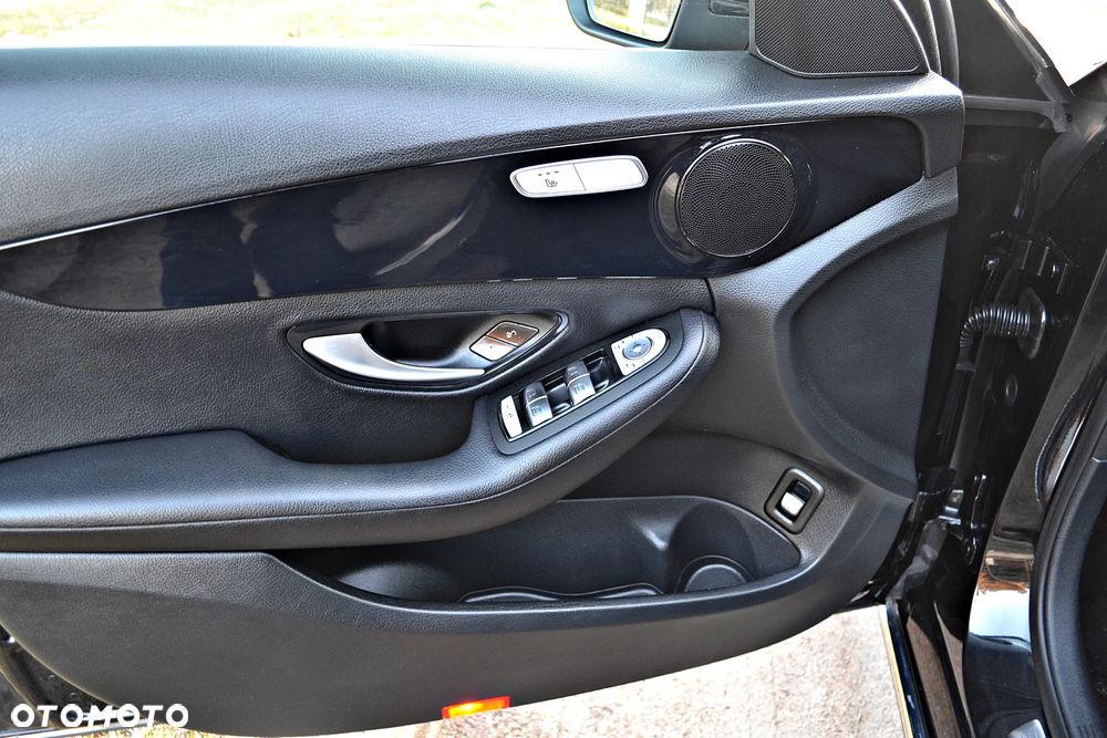 Mercedes-Benz Klasa C 220 d 9G-TRONIC Exclusive - 25
