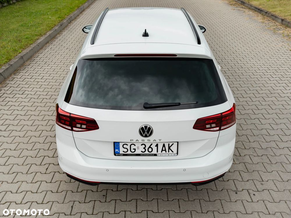 Volkswagen Passat Variant 1.5 TSI EVO Elegance - 11