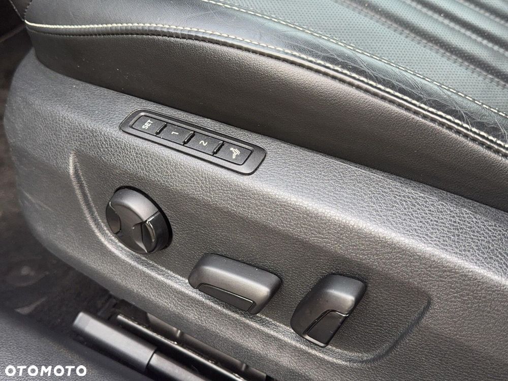 Skoda Superb 2.0 TDI SCR Style DSG - 11