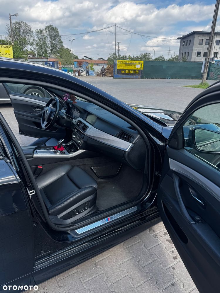 BMW Seria 5 535i xDrive Sport-Aut Modern Line - 11