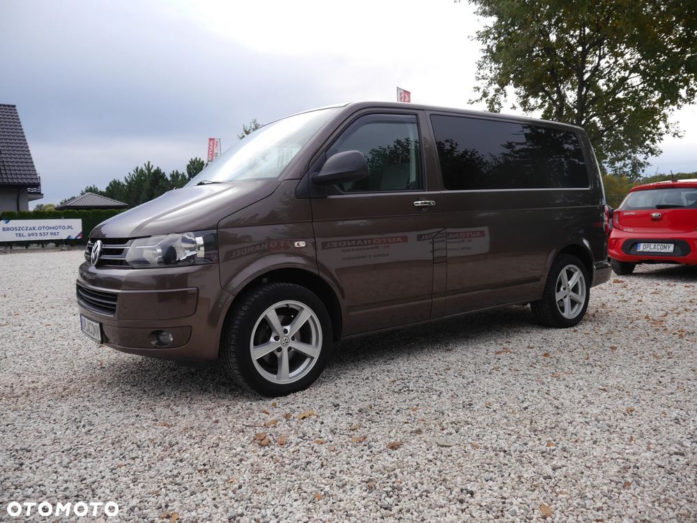 Volkswagen Multivan - 13