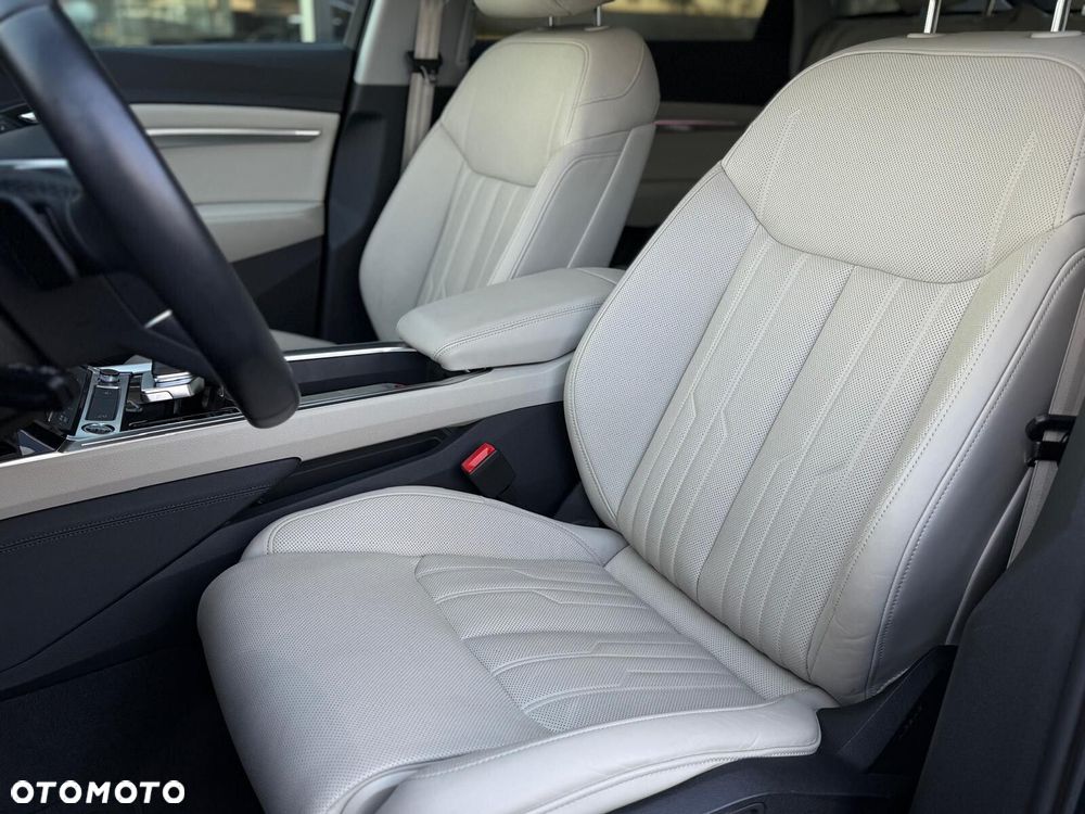 Audi e-tron 55 Quattro S Line - 14