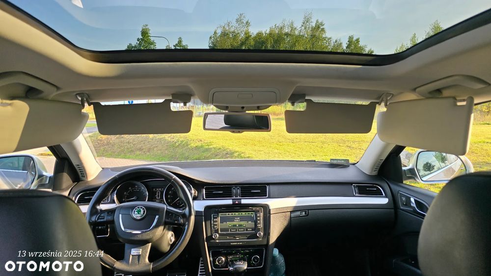 Skoda Superb 2.0 TSI Elegance DSG - 25