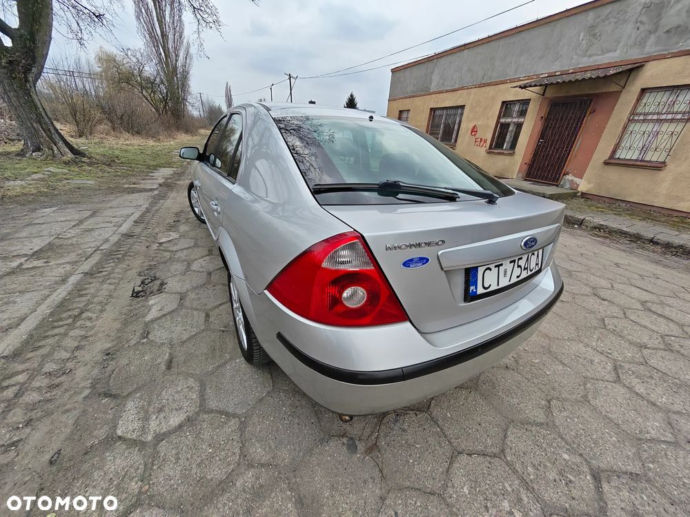 Ford Mondeo 1.8 Ghia X - 4