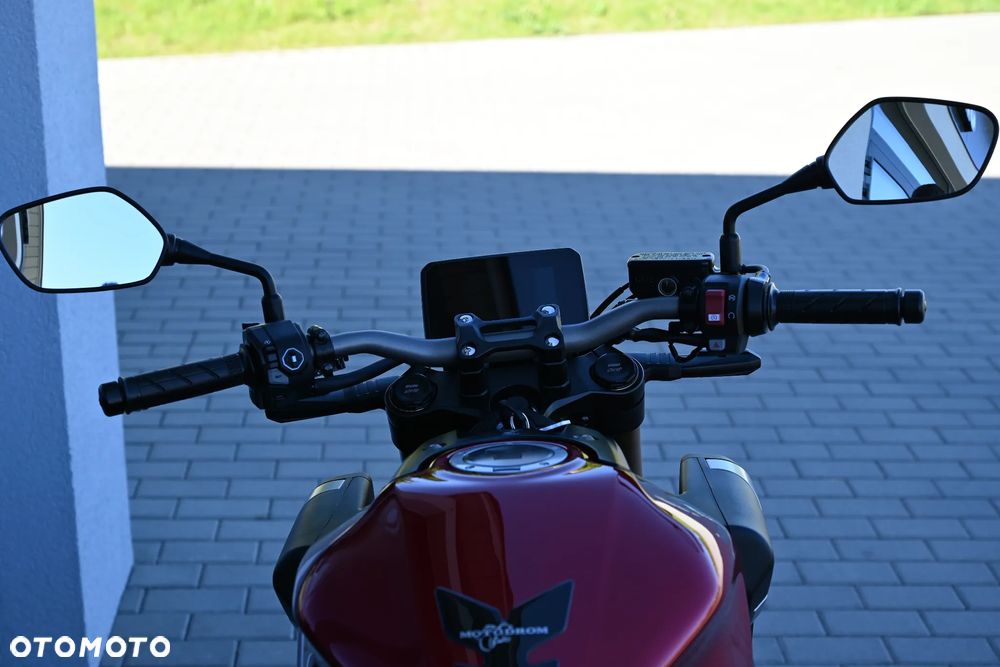 Honda CB - 7