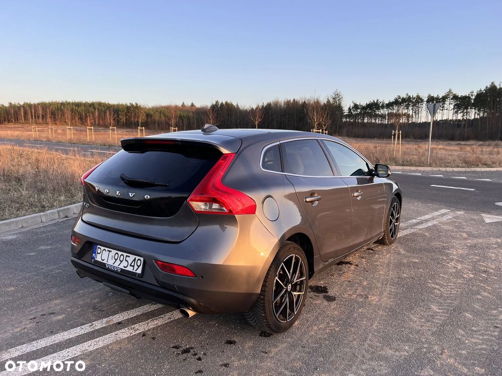 Volvo V40 D3 Geartronic - 3