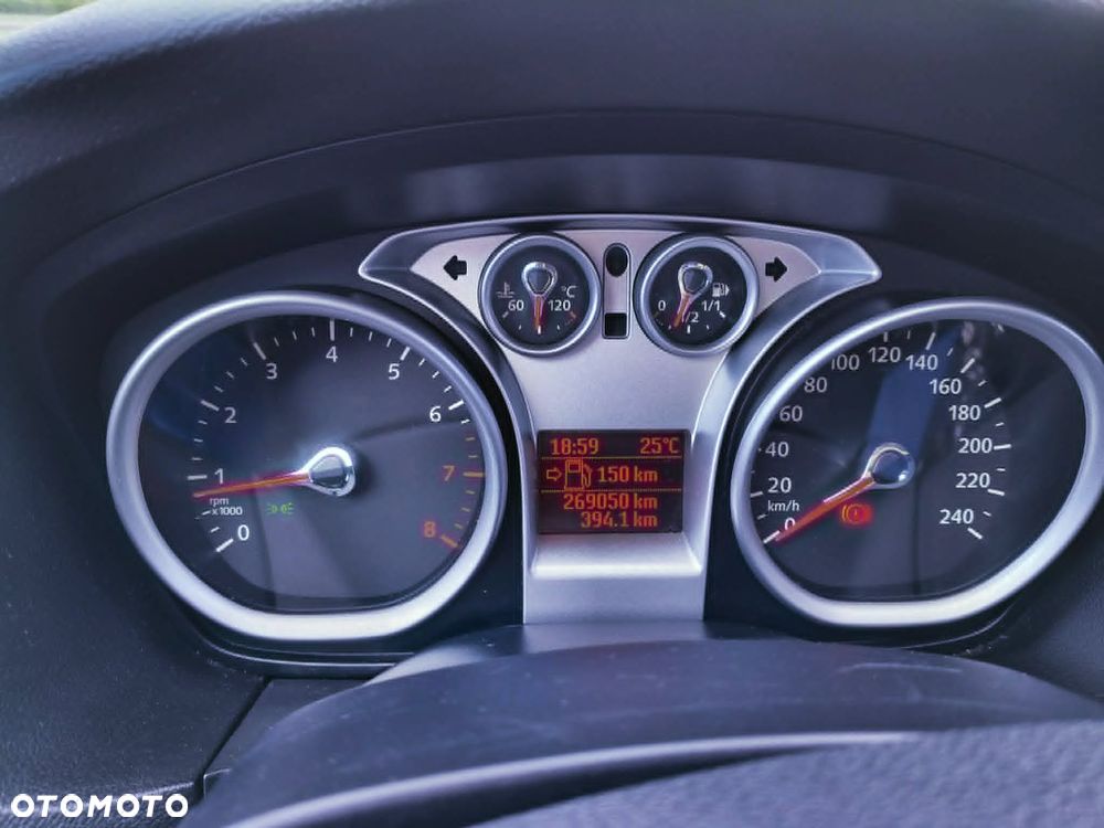Ford Focus 1.8 Titanium - 6