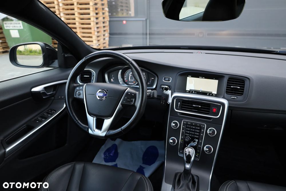 Volvo S60 T5 Drive-E Summum - 8