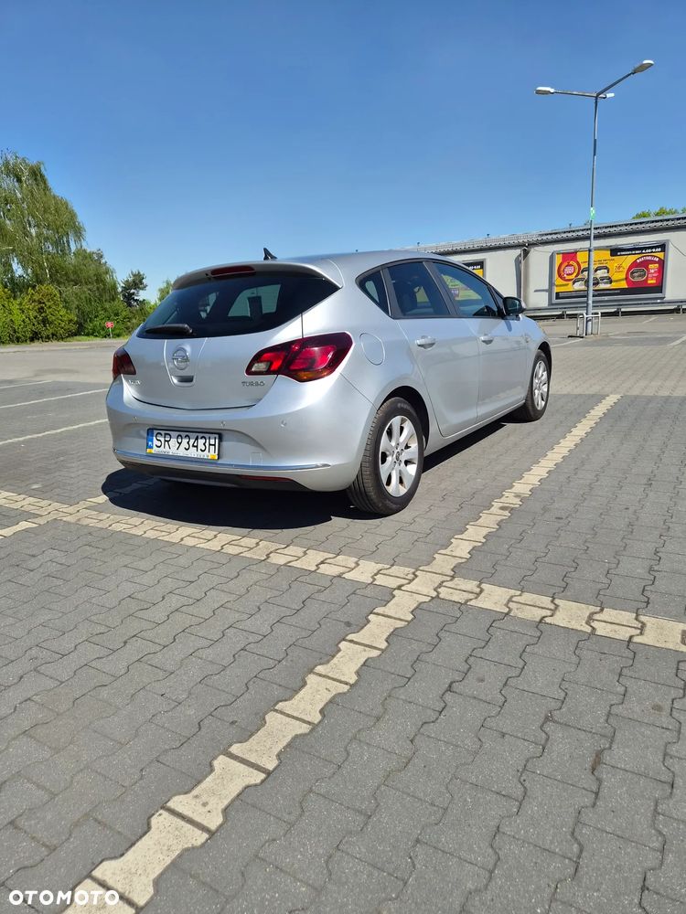 Opel Astra - 8