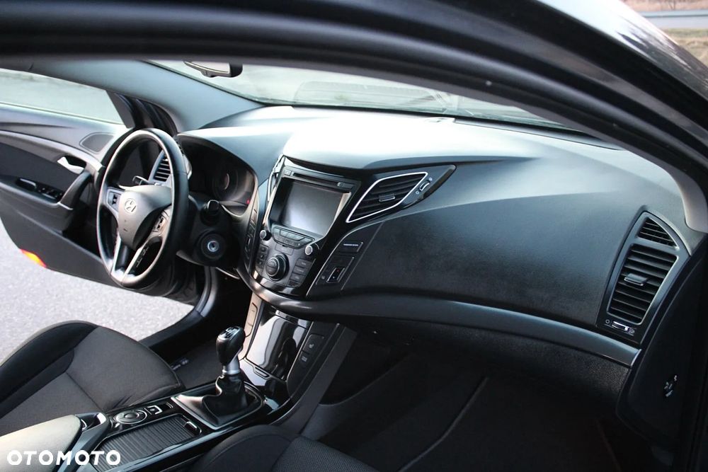 Hyundai i40 Kombi 1.7 CRDi Premium - 21