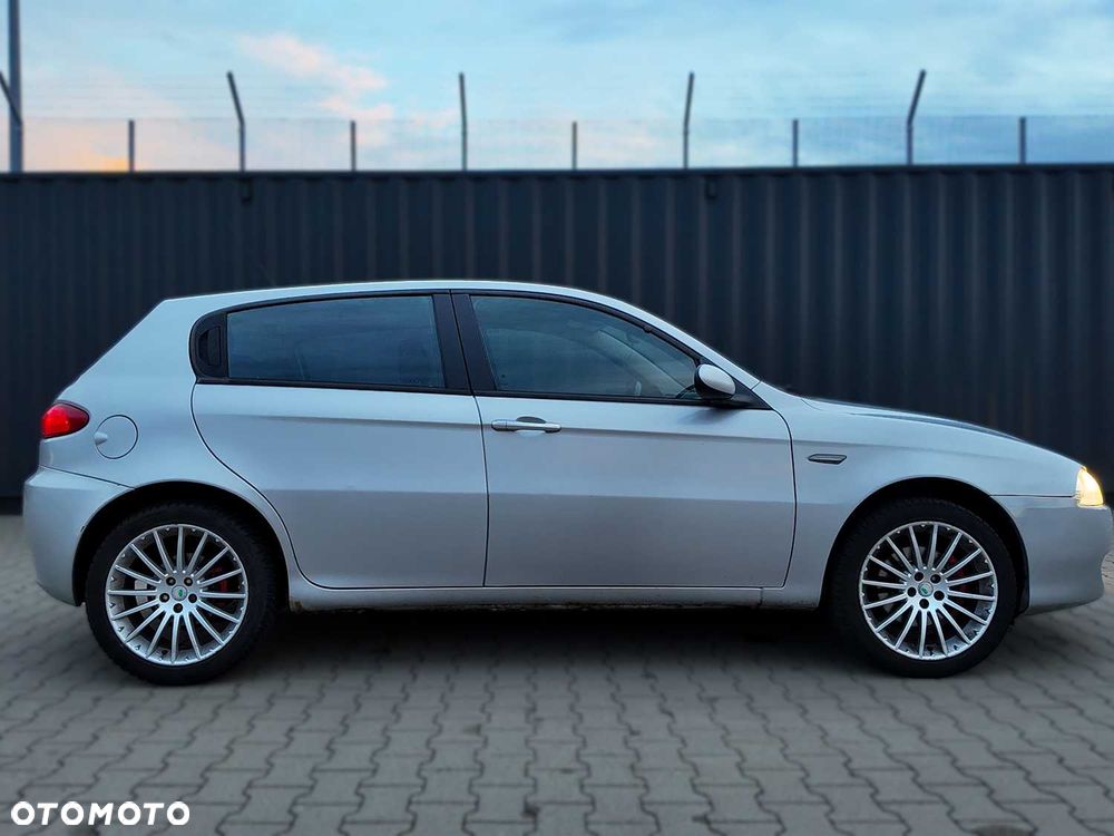 Alfa Romeo 147 - 4