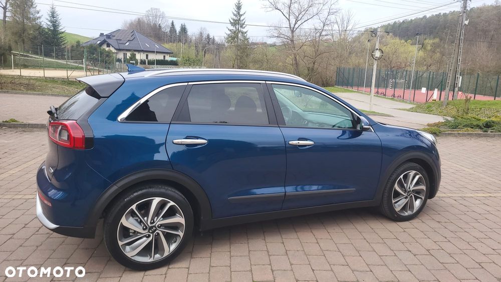 Kia Niro 1.6 GDI Hybrid L Business Line - 12