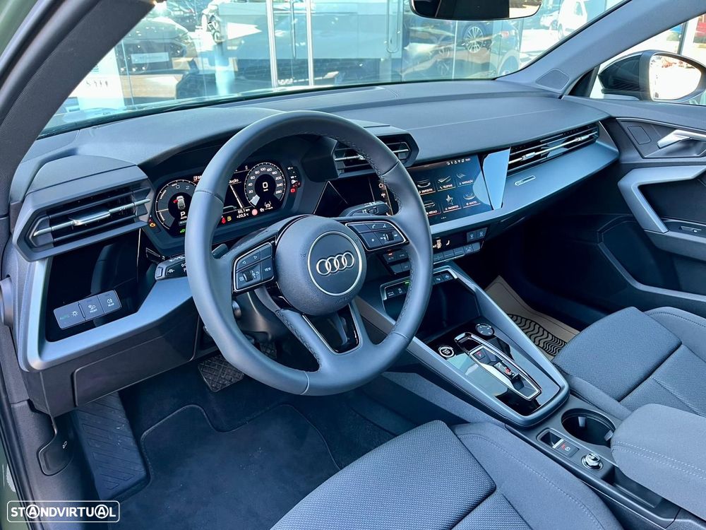 Audi A3 40 TFSIe SE Business — fotografia 7