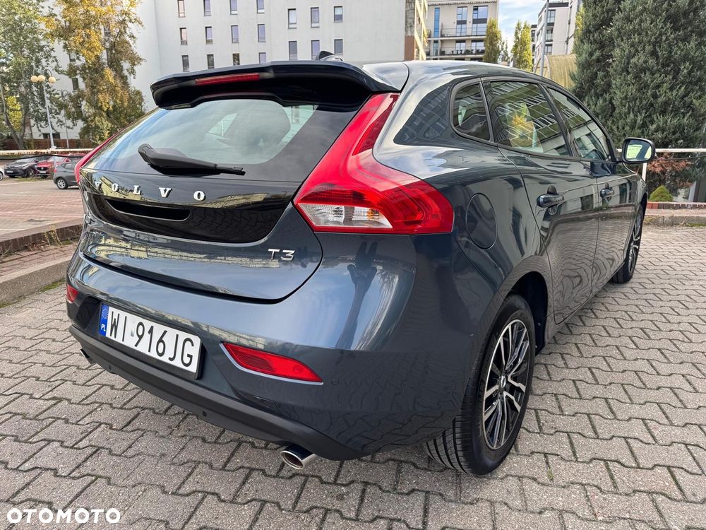 Volvo V40 T3 Drive-E Momentum - 4