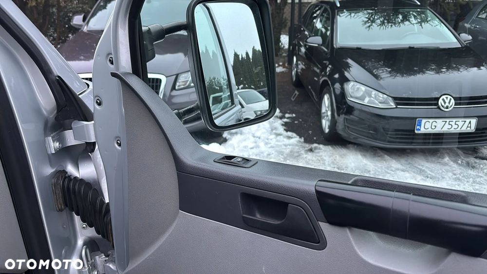 Volkswagen Transporter T5 - 16