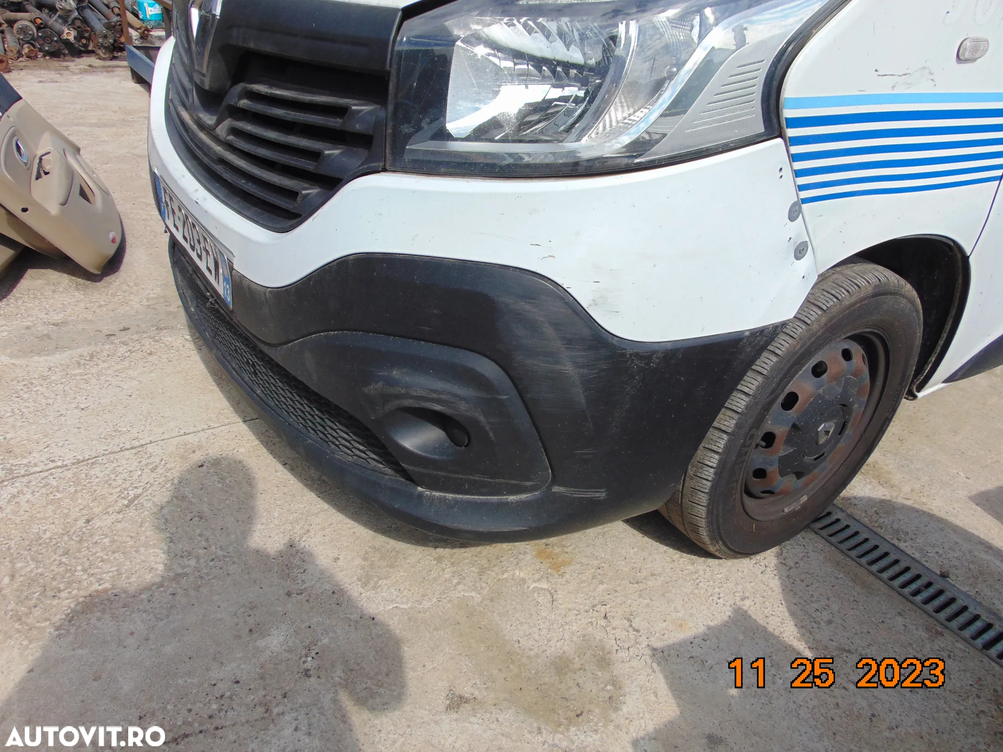 Bara fata Renault Trafic 3 an 2014-2019 spoiler bara fata trafic 3 - 3