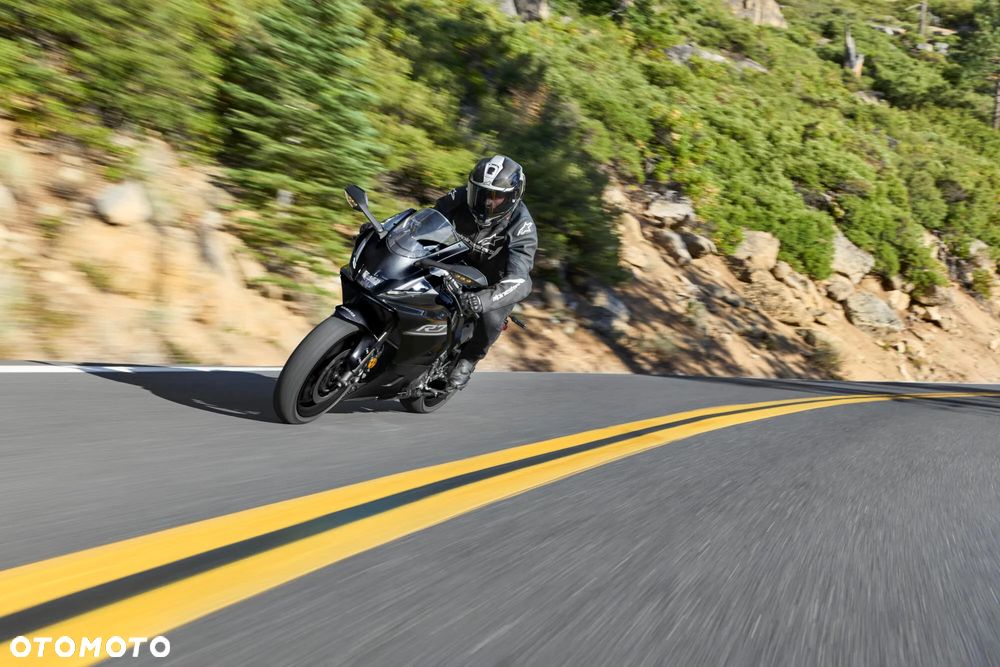 Yamaha YZF - 6