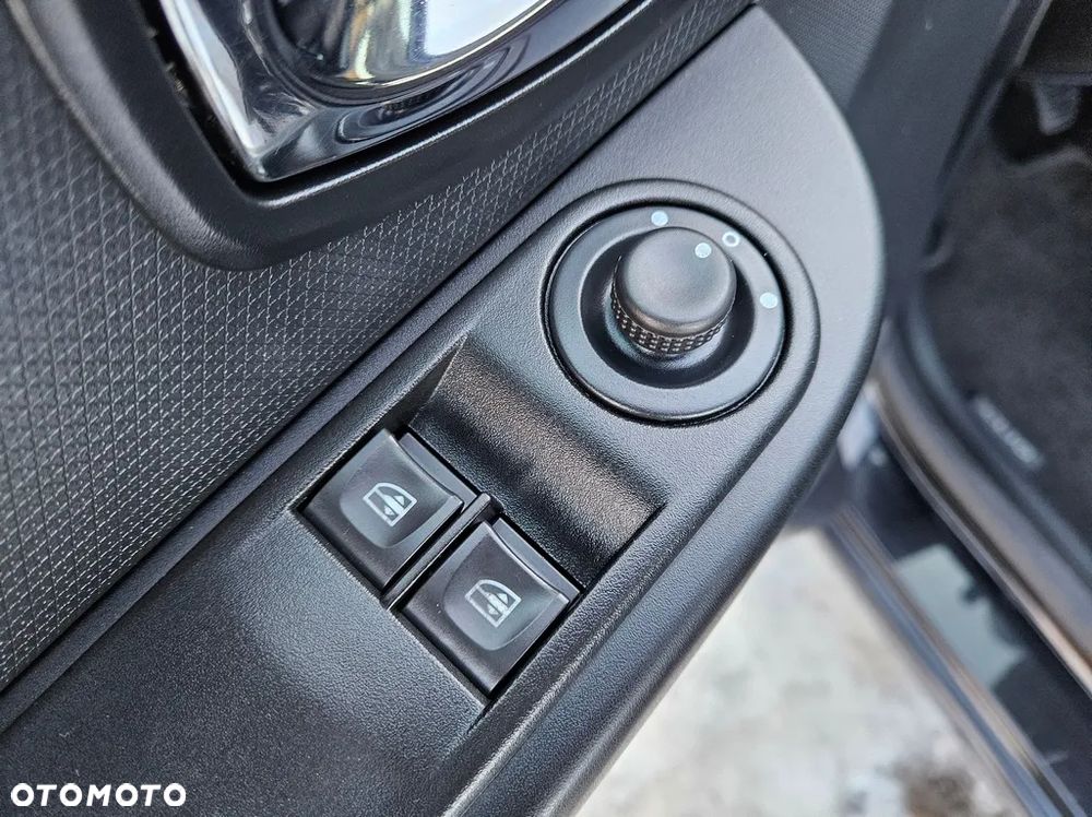 Renault Clio - 31