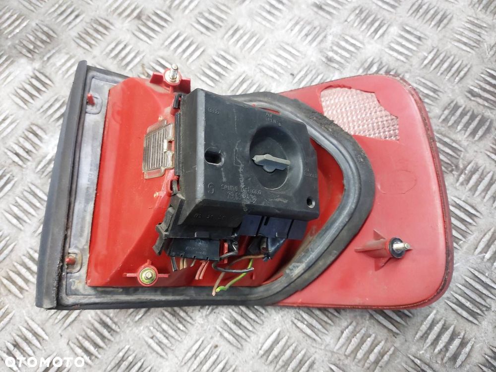 LAMPA LEWY TYŁ AUDI 80 B4 SEDAN 8A0945095D - 6