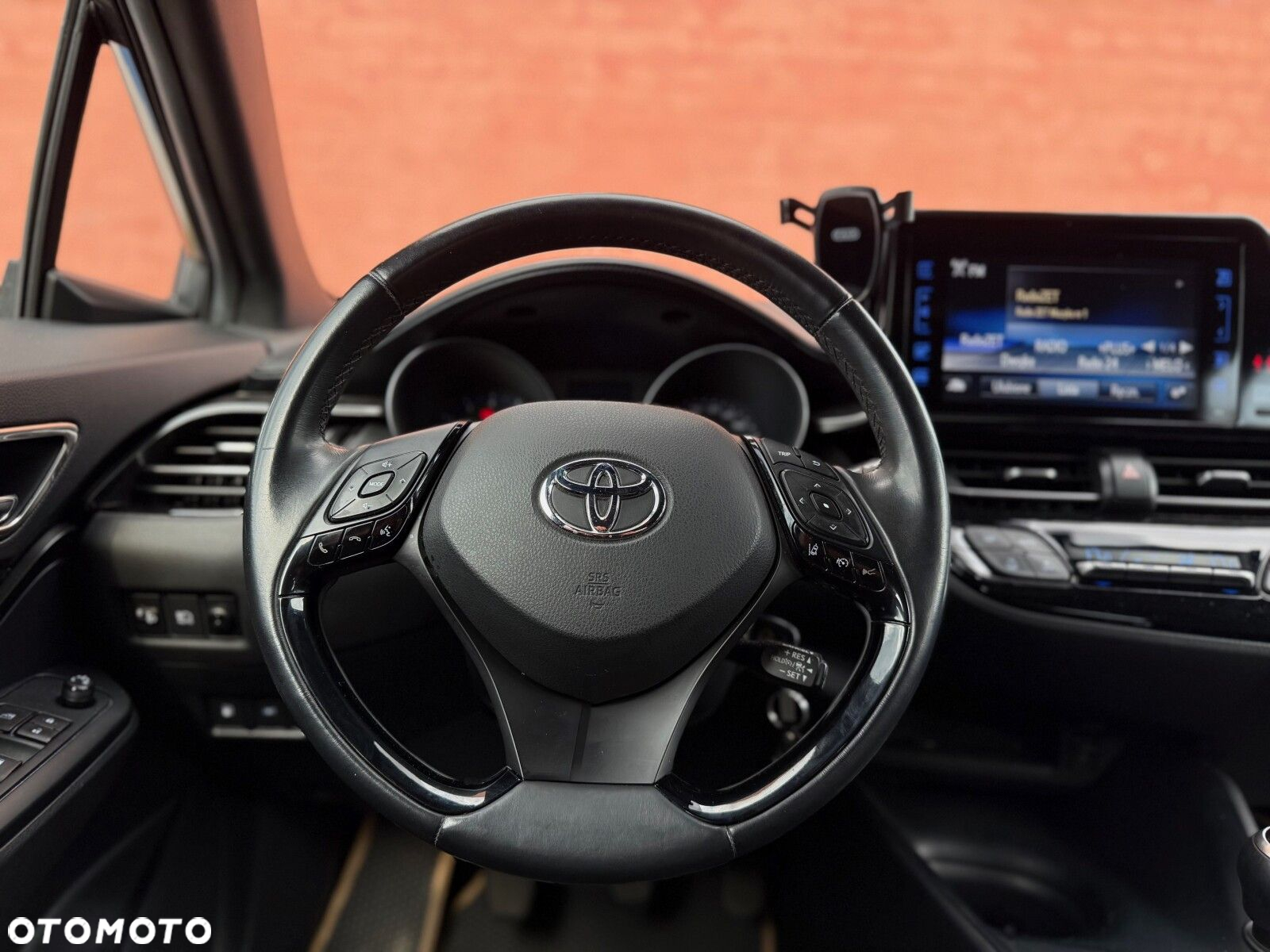 Toyota C-HR 1.2 T GPF Prestige - 11