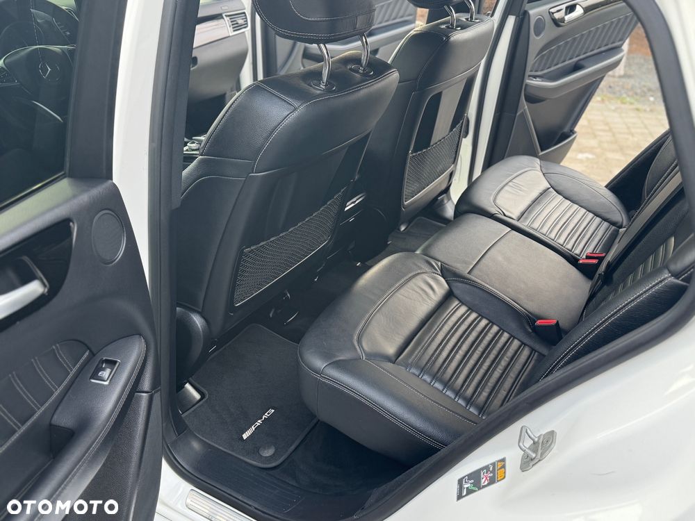 Mercedes-Benz GLE 350 d 4Matic 9G-TRONIC AMG Line - 10