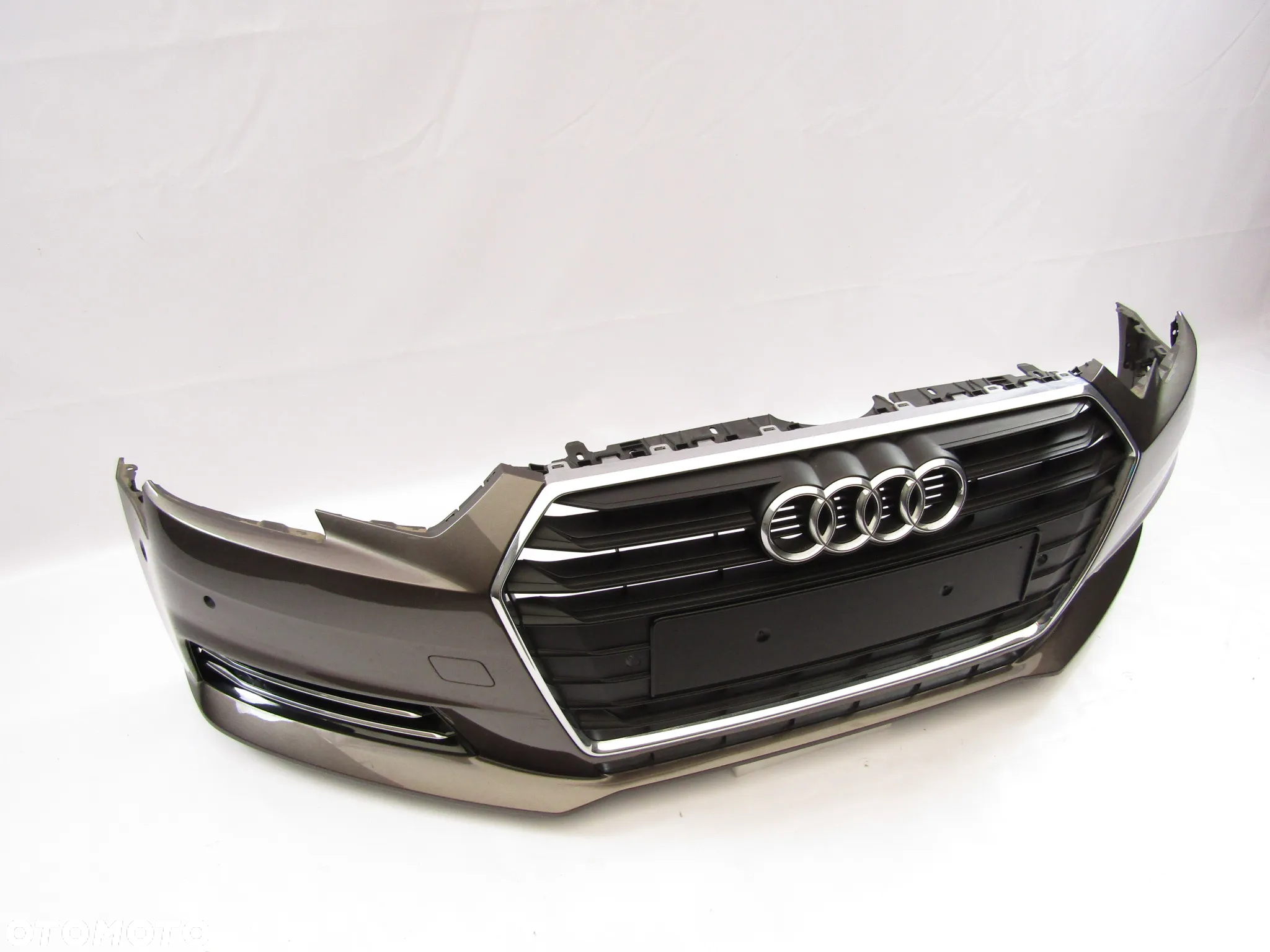 Zderzak przedni Audi A4 B9 15 - 19 Pdc-6 + Atrapa Lakier LY8Q - 14