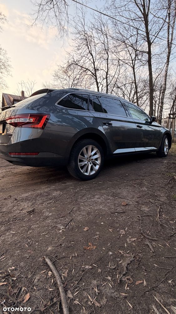 Skoda Superb 2.0 TDI 4x4 Ambition DSG - 6
