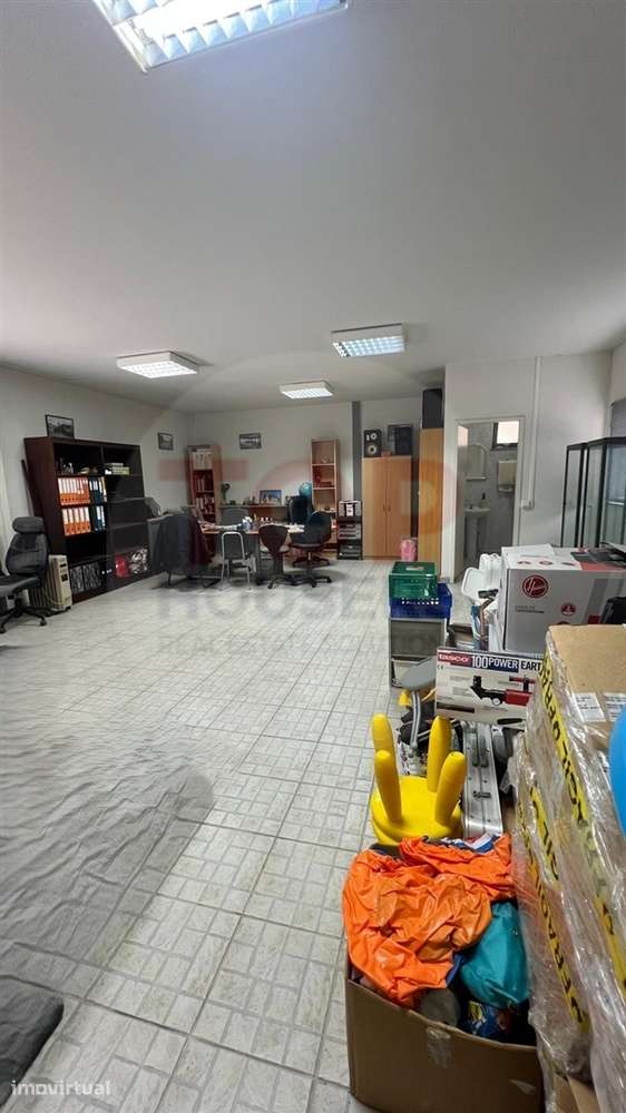 Armazém Comercial em Olhão com 1.850 m² de terreno e Área coberta / im - Grande imagem: 3/22