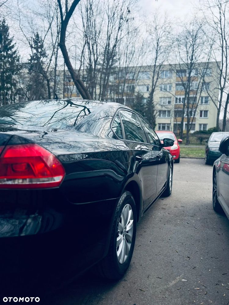 Volkswagen Passat - 2