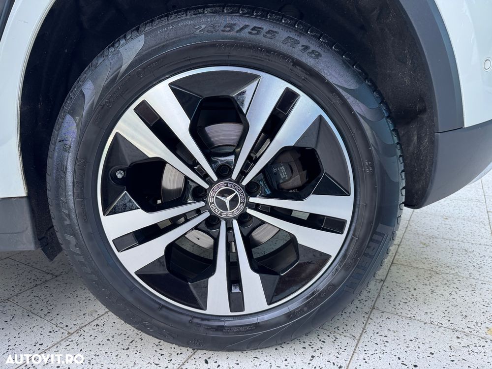 Mercedes-Benz GLA 200 d 8G-DCT - 23