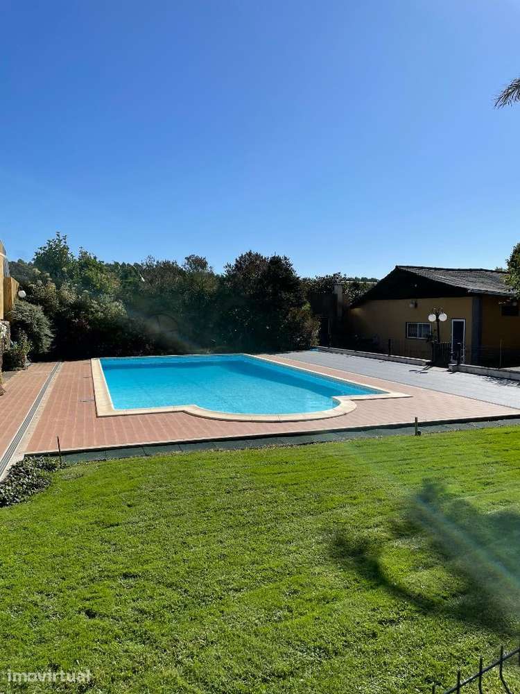 vivenda com piscina - Grande imagem: 3/46