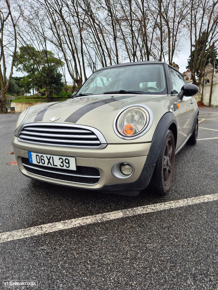 MINI 3 Portas Cooper D - 5