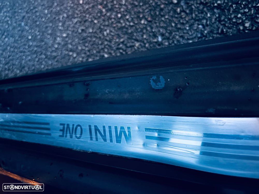 MINI 3 Portas One - 11