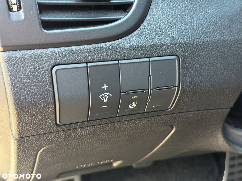 Hyundai i30 1.6 GDI Turbo Luxury - 34