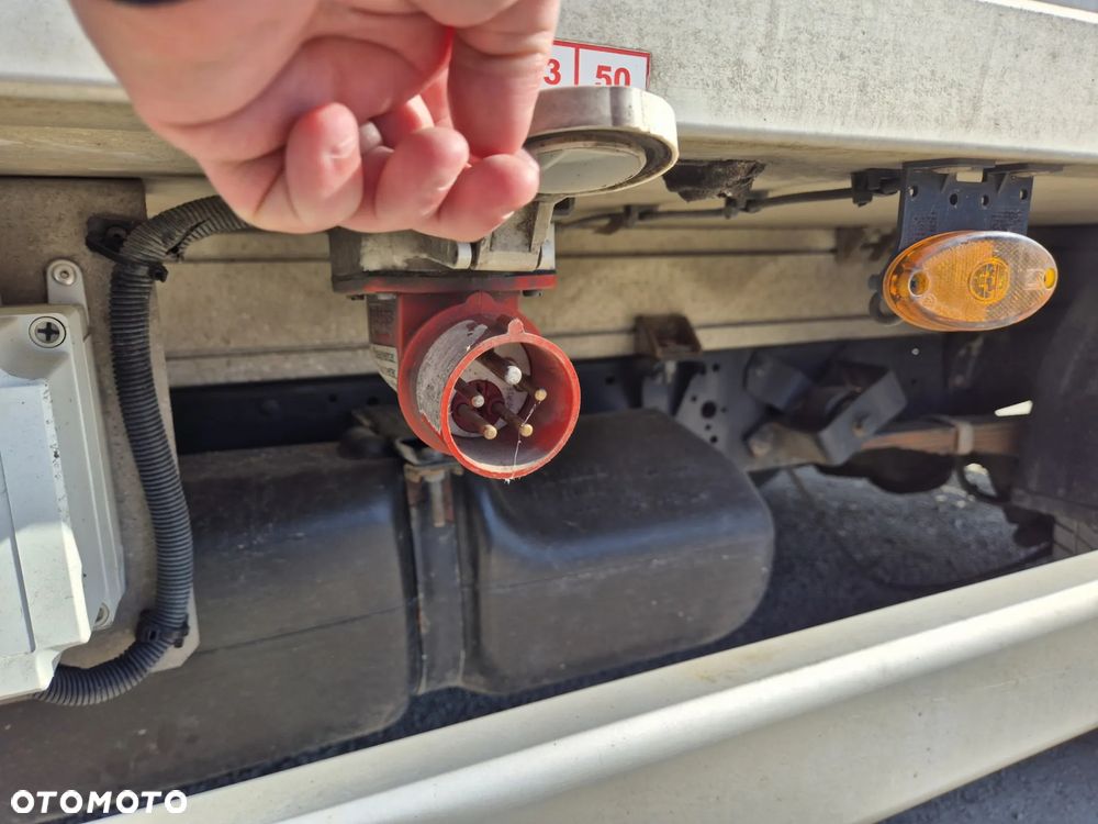 Chłodnia Mroźnia 7 palet 3.8m, 2019, Carrier Pulsor 600mt, 2 parowniki, reg ściana, zasilanie stacjonarne! Stan bdb! - 9