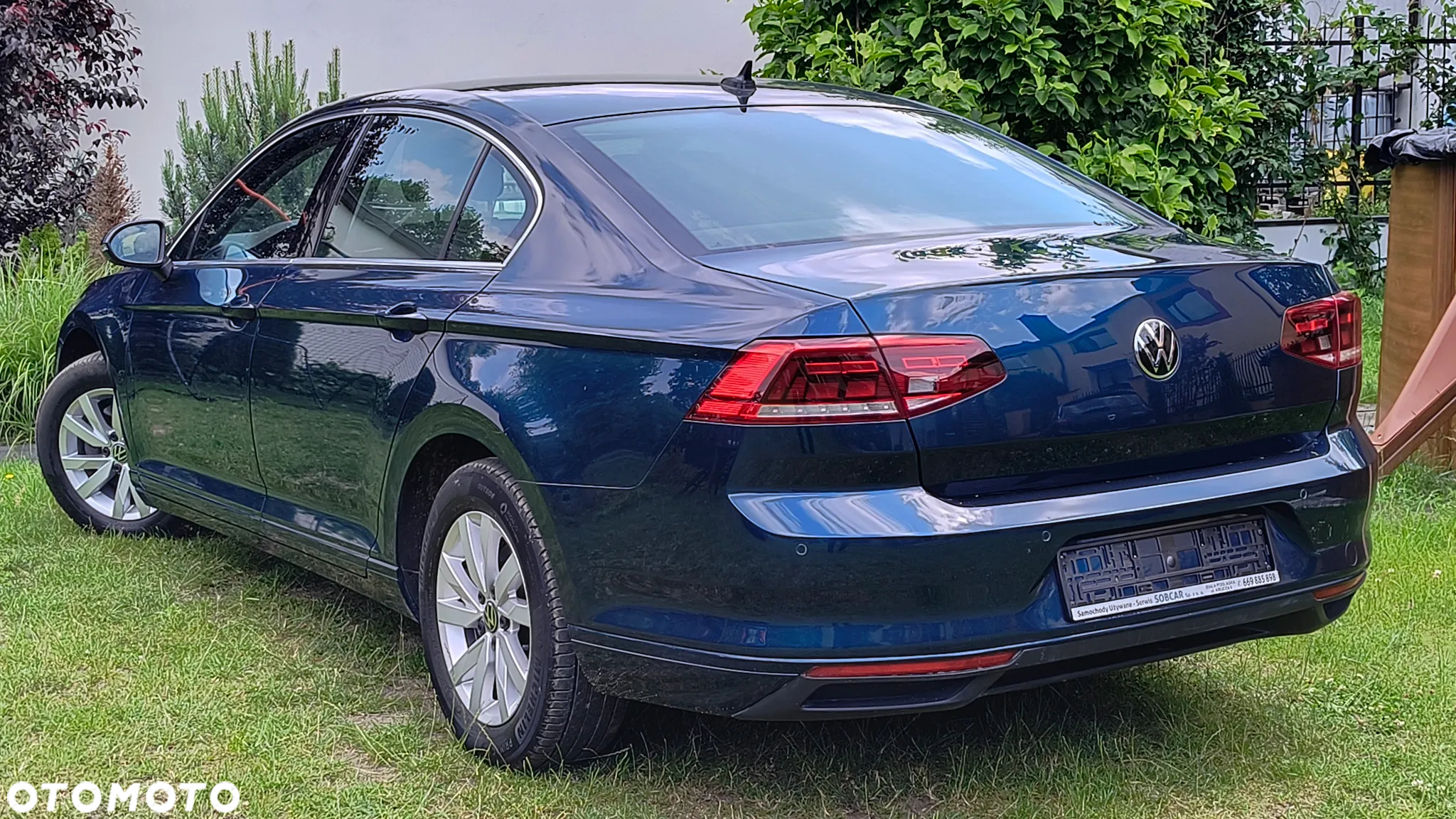 Volkswagen Passat 2.0 TDI SCR DSG Business - 2