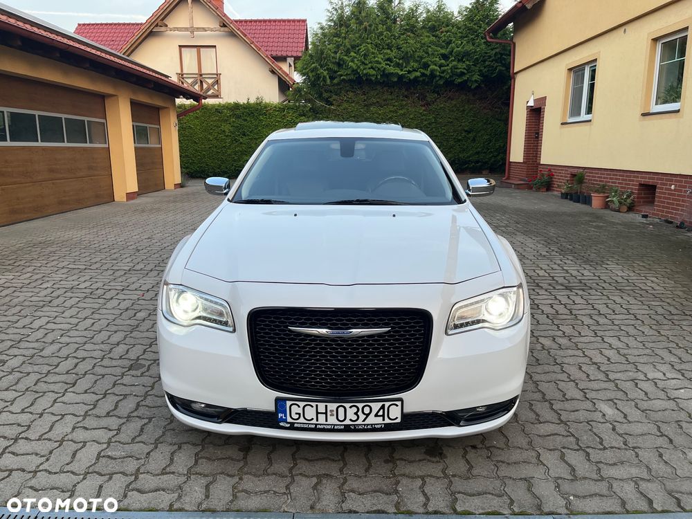 Chrysler 300C - 5
