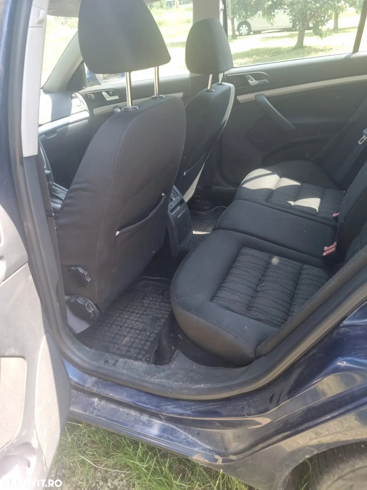 Skoda Octavia Combi 2.0 TDI Ambiente DSG - 12