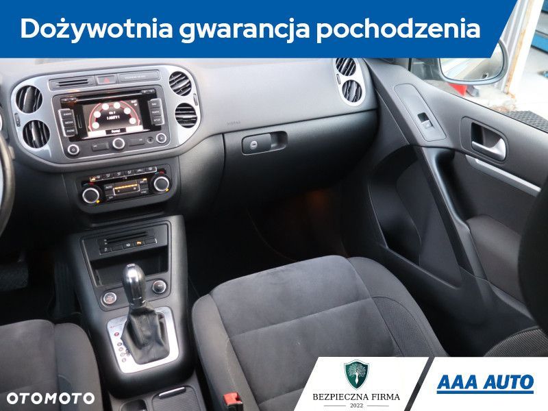 Volkswagen Tiguan - 9