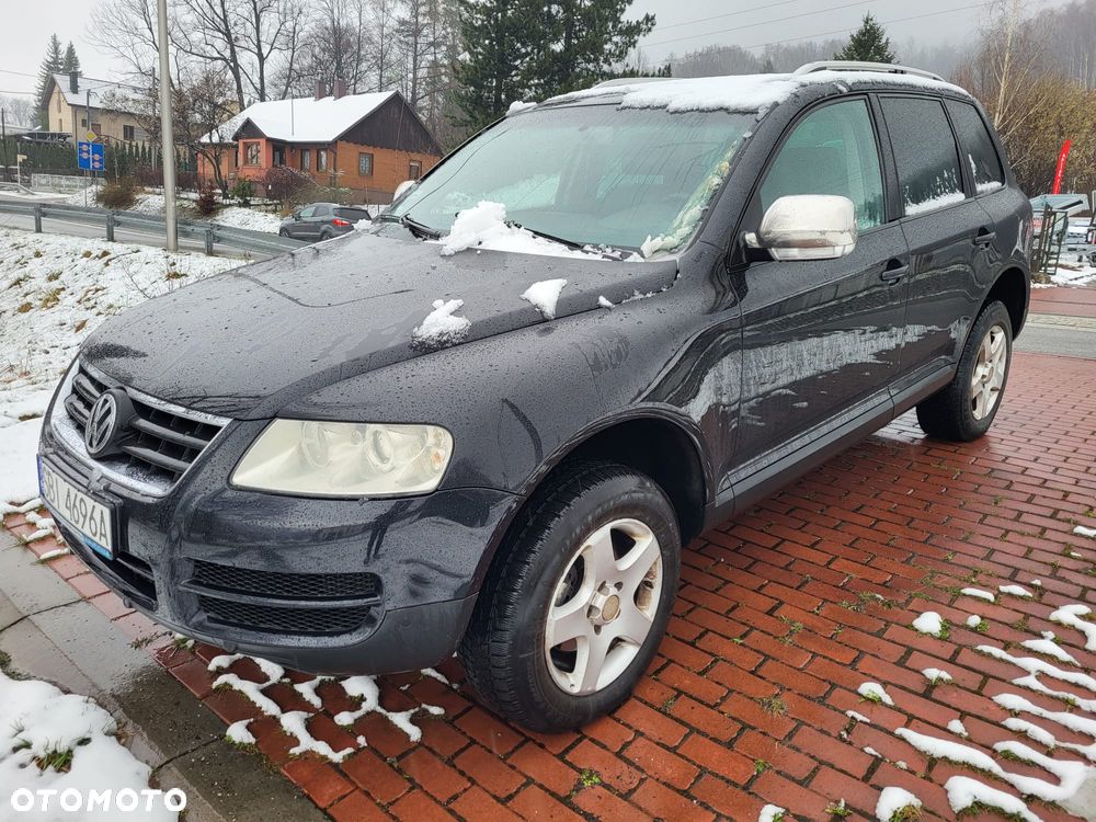 Volkswagen Touareg - 1