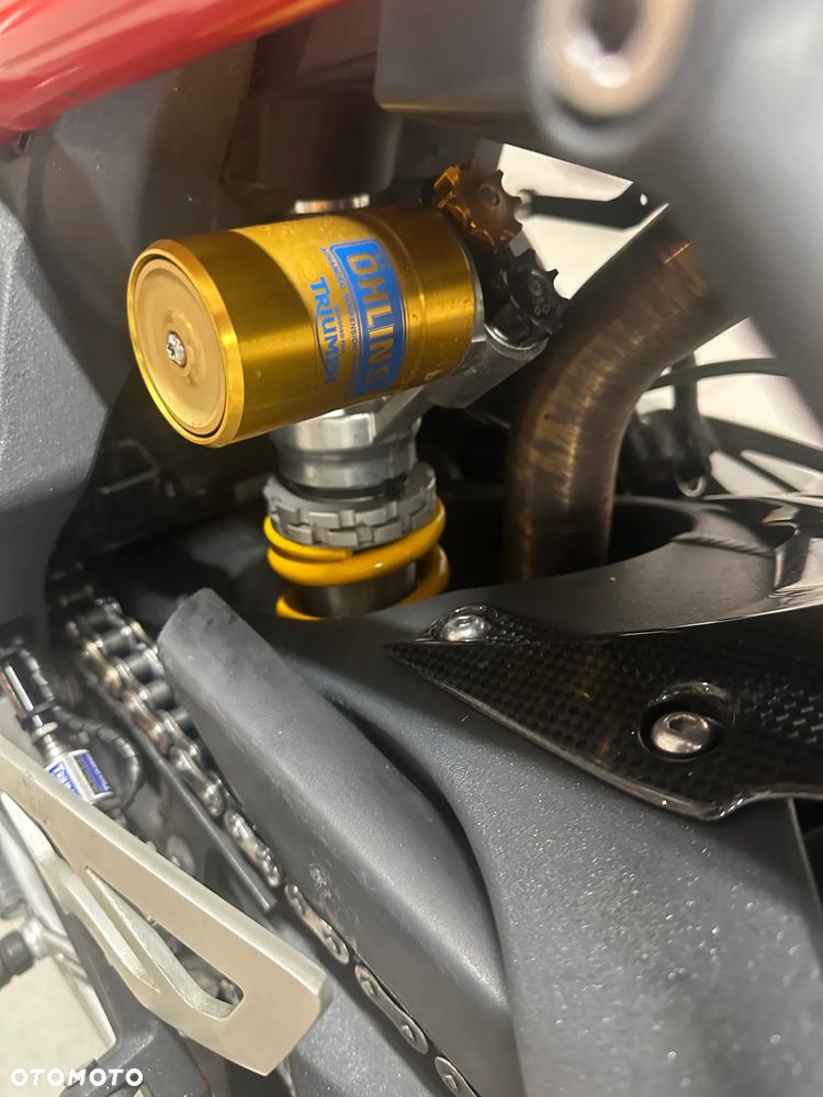 Triumph Daytona - 13